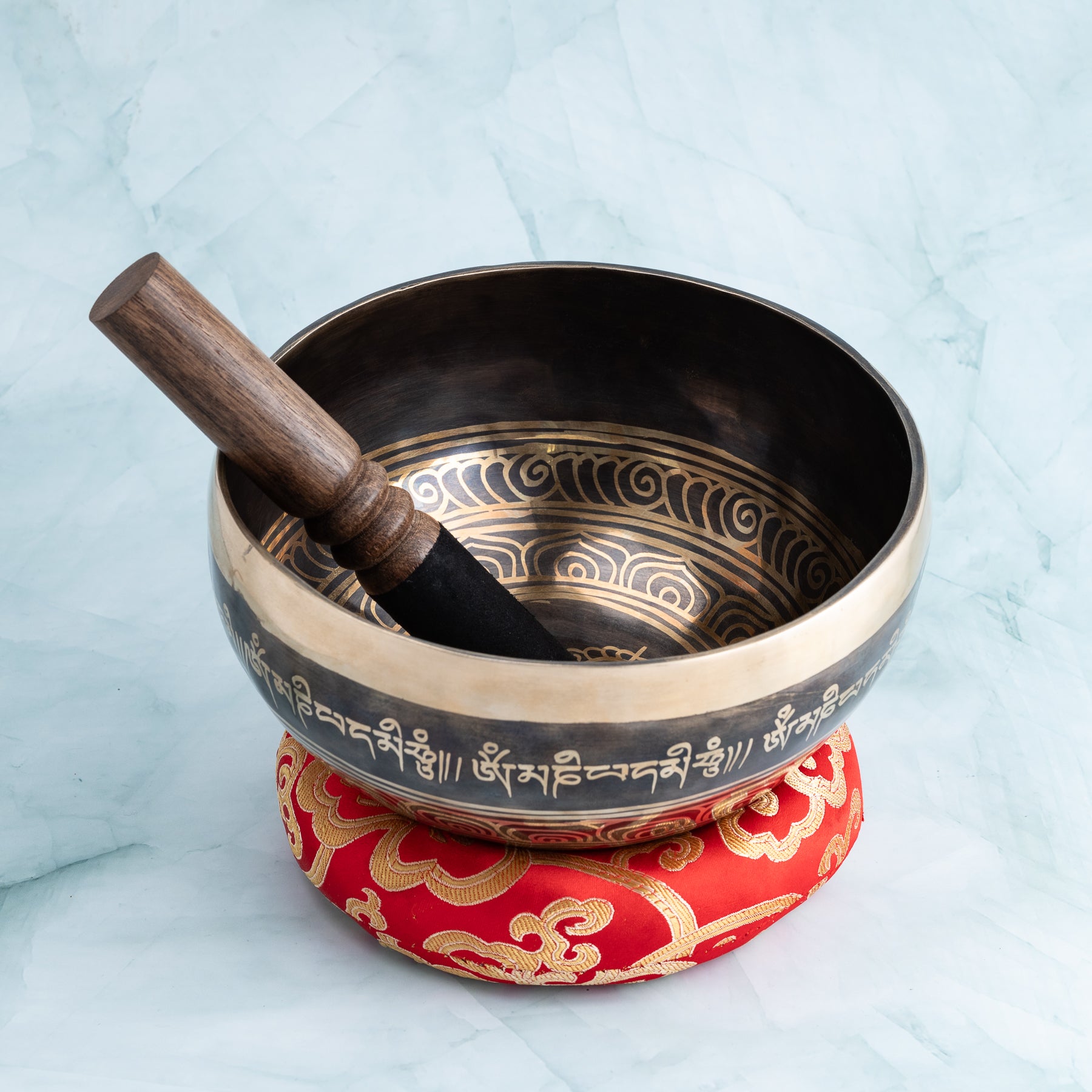 Singing bowl with cushion